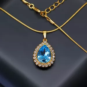 Kulons "Debesu Piliens (Aquamarine Blue)" ar Swarovski™ kristāliem