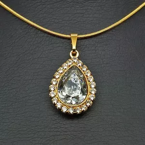 Kulons "Debesu Piliens (Silver Patina)" ar Swarovski™ kristāliem