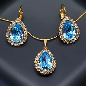 "Celestial Drop (Aquamarine Blue)" jewelry set with Crystals From Swarovski™