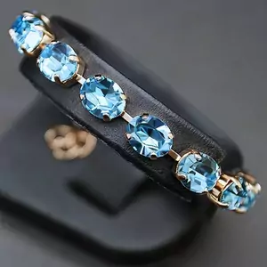 Aproce "Venus II (Aquamarine Blue)" ar Swarovski™ kristāliem