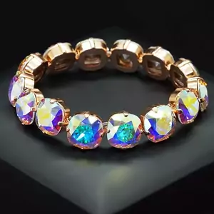 Aproce "Apžilbinošs Mirdzums (Aurore Boreale)" ar Swarovski™ kristāliem
