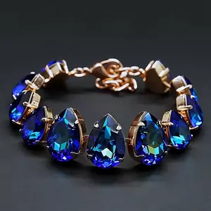 Aproce "Kristāla Lāse II (Bermuda Blue)" ar Swarovski™ kristāliem