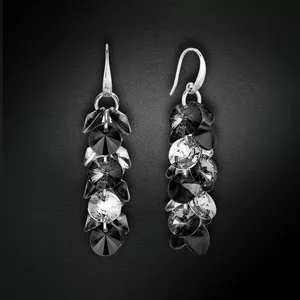 Sudraba auskari "Flamenko (Silver Night / Jet / Crystal)" ar Swarovski™ kristāliem