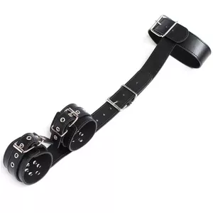 OHMAMA FETISH COLLAR WITH WRIST RESTRAINTS