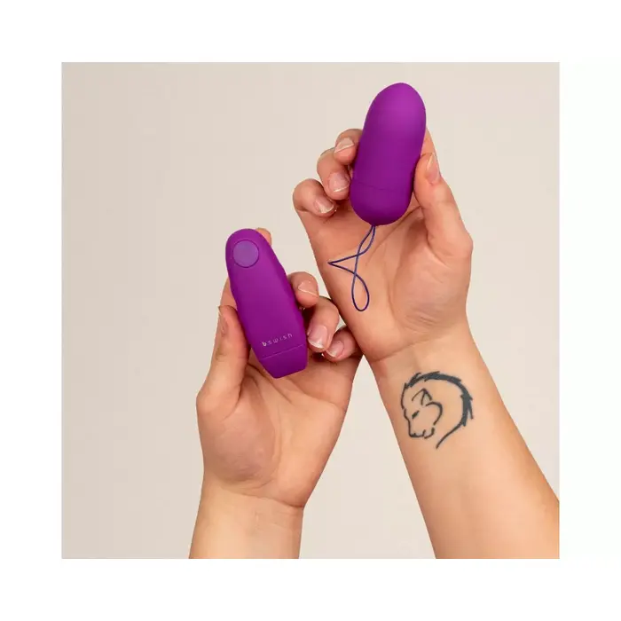 Mini vibrator b swish BNAUGHTY UNLEASHED CLASSIC Photo 2