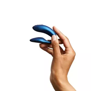 We-Vibe Chorus Mini vibrators Abām rokām