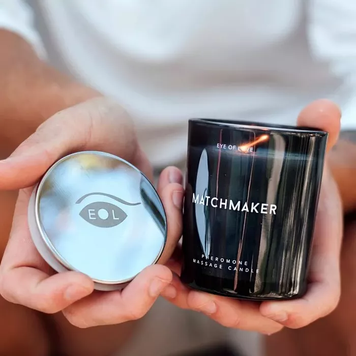 EYE OF LOVE Свеча для массажа Matchmaker Black Diamond Photo 4