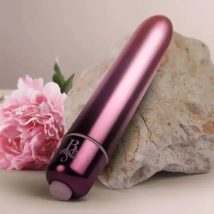 Vibrators rocks off RO-90 Parlour Prince Photo 4
