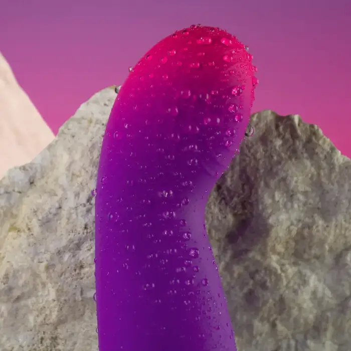 G‑spot vibrator rocks off GLOW GIRL VIBE Photo 3