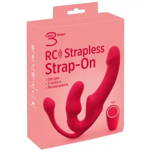 Strapless Strap-On Triple RC — silikona vibru trijstūris, kopējā garuma 23 cm, 3 motori, 10 režīmi, uzlādējams, ūdensizturīgs