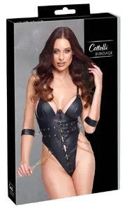 Боди Body Bondage L, Cottelli Collection — крошечное бесшовное боди из экокожи с косточками, шнуровкой, съемными цепочками и мягкими наручниками